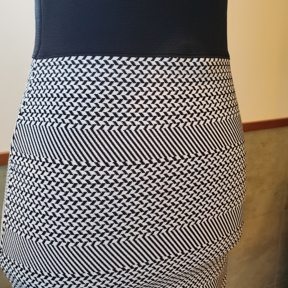 BCBG Mini - Picture 2 of 6